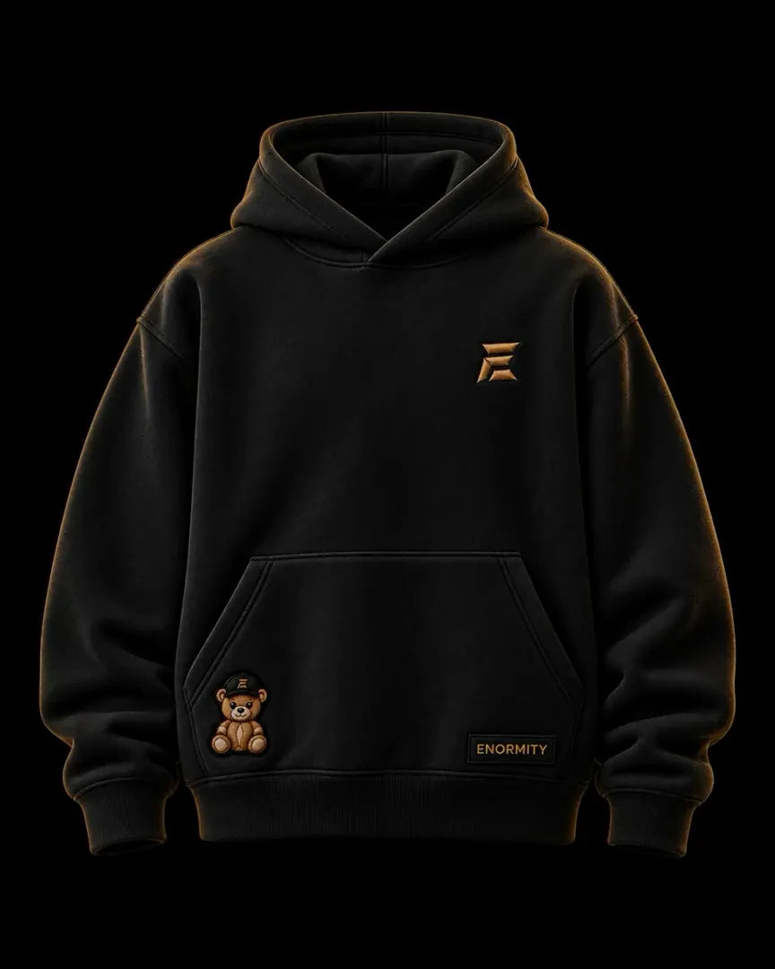 Teddy Hoodie, černá oversized mikina s vyšívaným zlatým E a medvídkem Teddy (vizualizace)